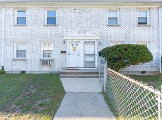 101 Karen Ct #B, Bridgeport, CT 06606