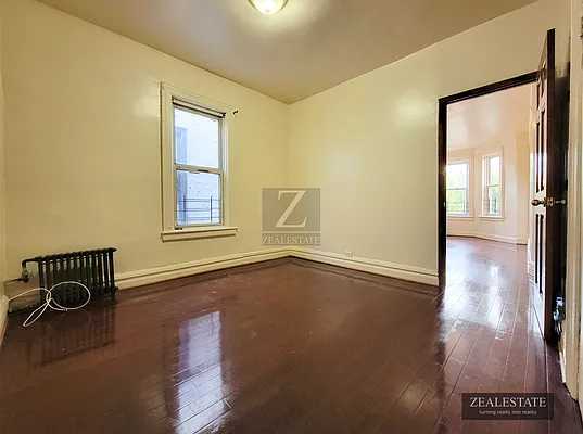 Rented by ZealEstate Group Inc | media 3