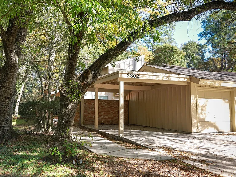 2302 W Settlers Way — Photo 4