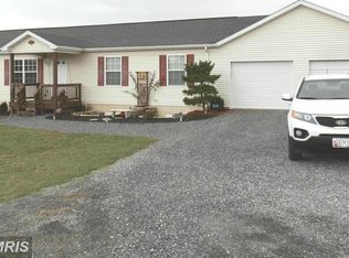 212 Fieldcrest Dr, Ridgeley, WV 26753