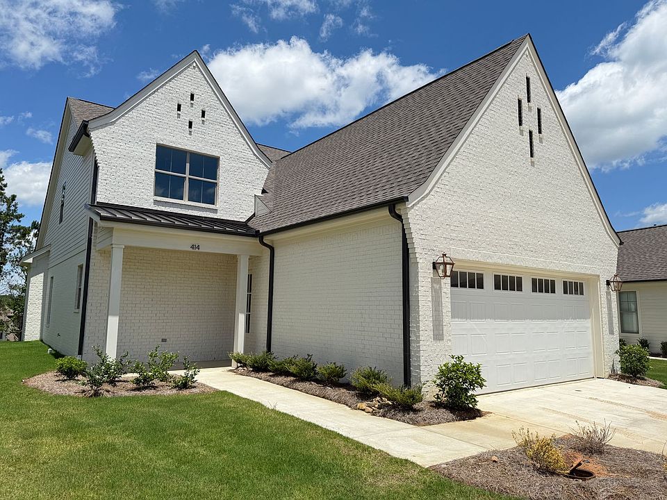1st image of 414 S Grove Dr