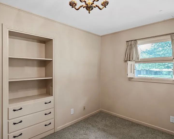 7808 Delhi Rd — Photo 17