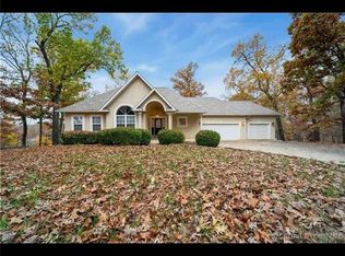 115 Springridge Ln, Sunrise Beach, MO 65079