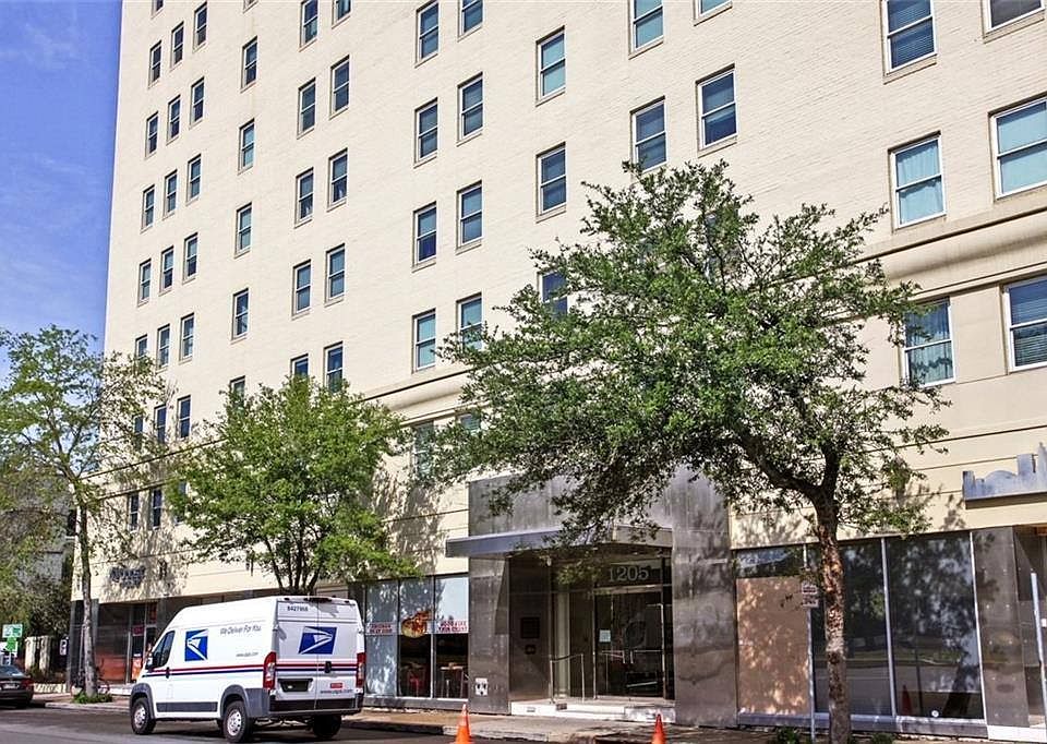 1st image of 1205 Saint Charles Ave APT 214