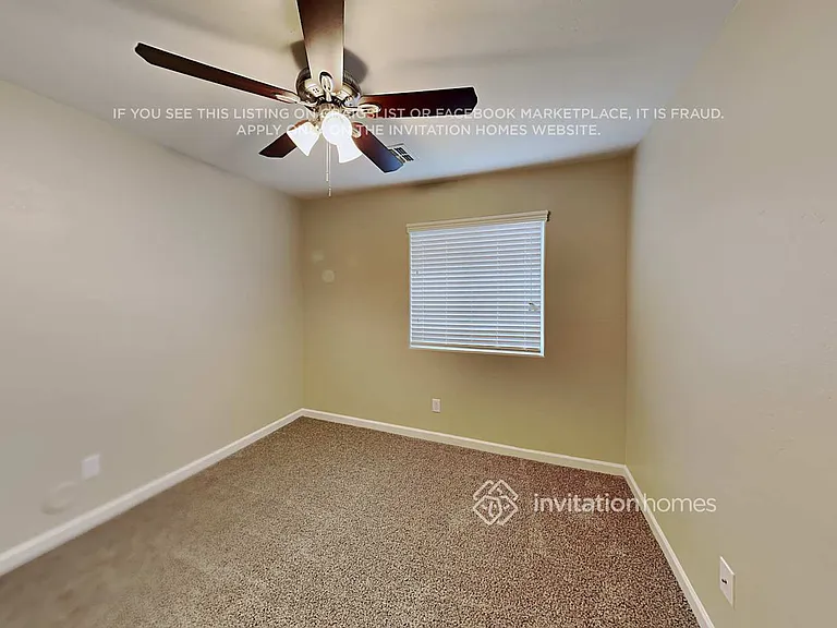 15164 W Adams St — Photo 11