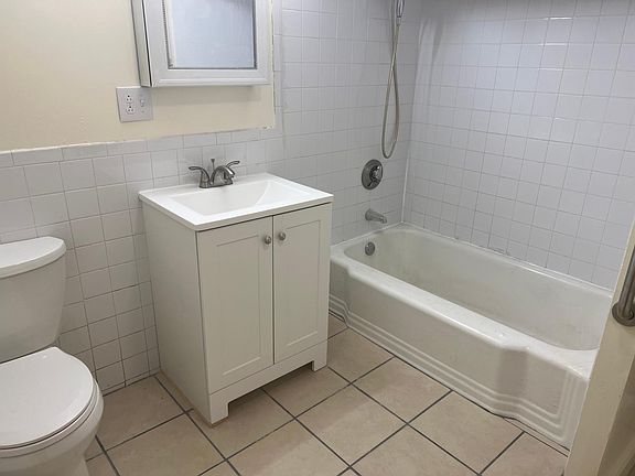 4th image of 66 Lawton Ave #3