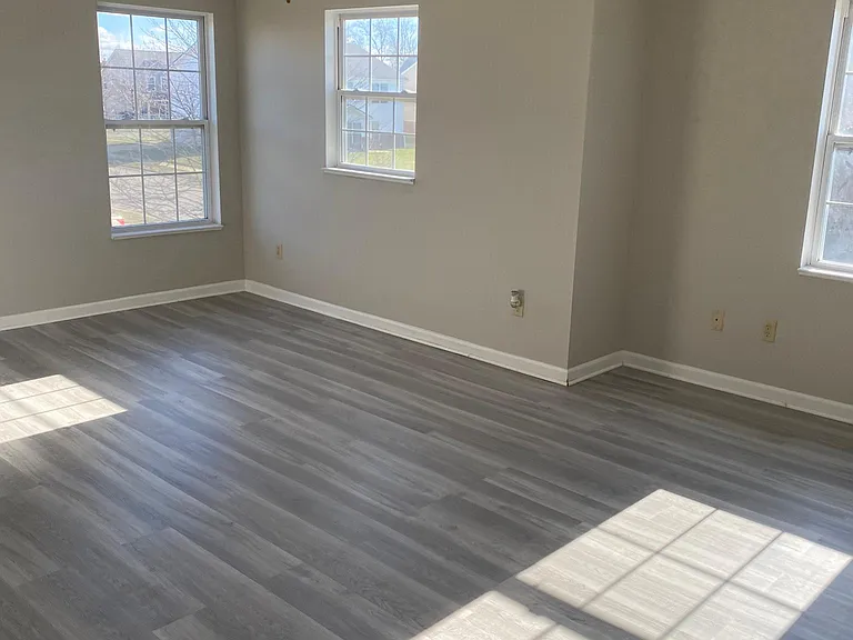 6540 W Irving Dr — Photo 3