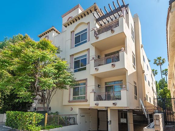 2nd image of 11582 Moorpark St Unit 104