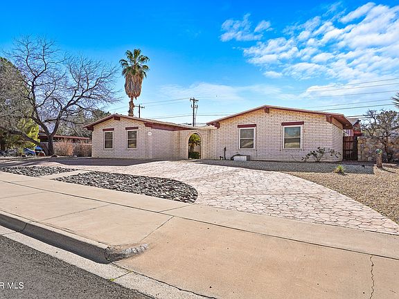 2nd image of 700 De Leon Dr