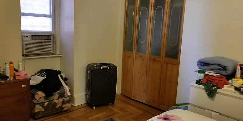 Rented by Douglas Elliman | media 10