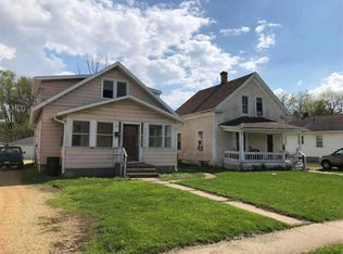 609 Lawn Dr, Loves Park, IL 61111