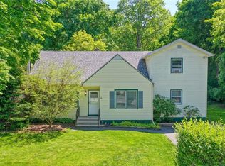 20 Greenbush Dr, Poughkeepsie, NY 12601