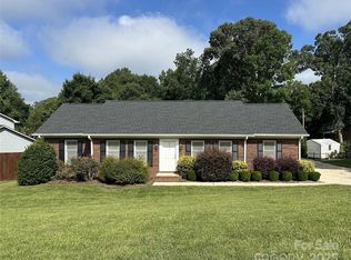 2443 1st Street Pl NW, Hickory, NC 28601
