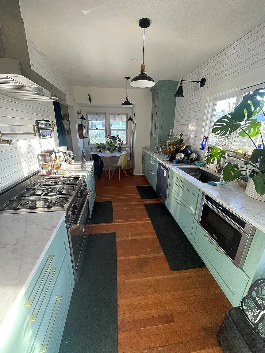3 bed, 1819 sqft, $3,000 — Photo 1