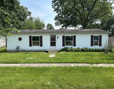 305 W Main St, Watson, IL, 62473