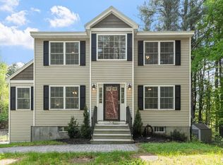 87-87A Brookline St, Townsend, MA 01469