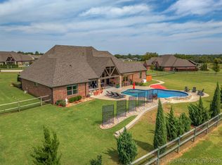 31022 E 67th Ct S, Broken Arrow, OK 74014