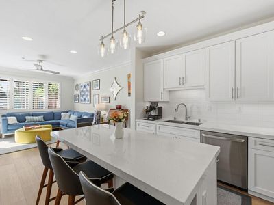 6325 Alexandri Cir, Carlsbad, CA, 92011