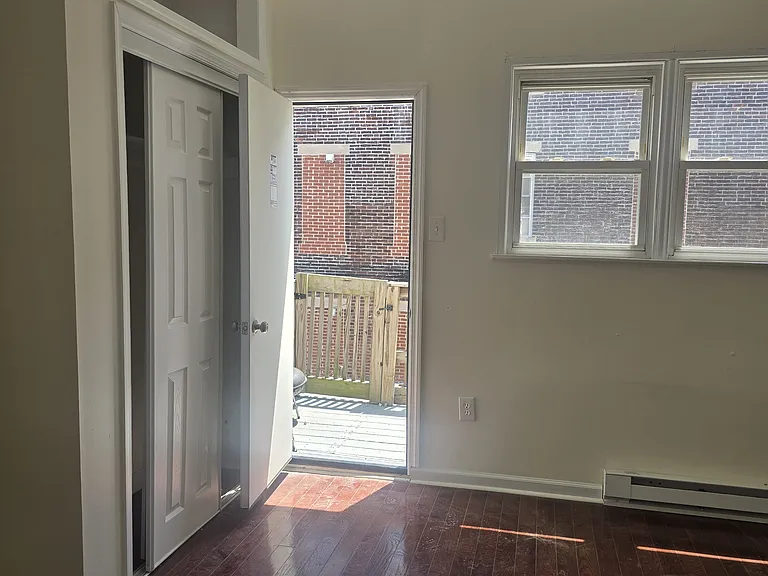 1708 Mifflin St #2 — Photo 23