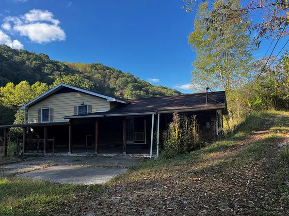 131 Jimmys Rock, Arnett, WV 25007