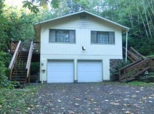 205 S 5th St, Reedsport, OR 97467