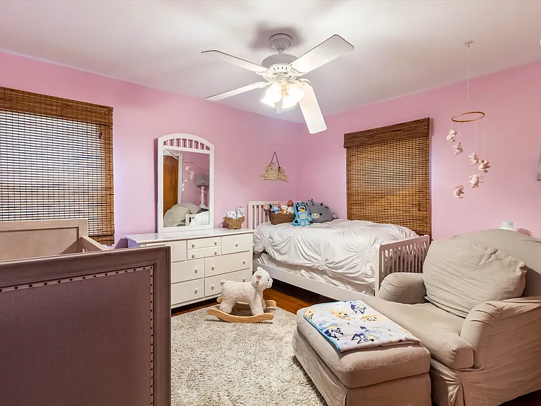 745 Greenview Pl — Photo 19