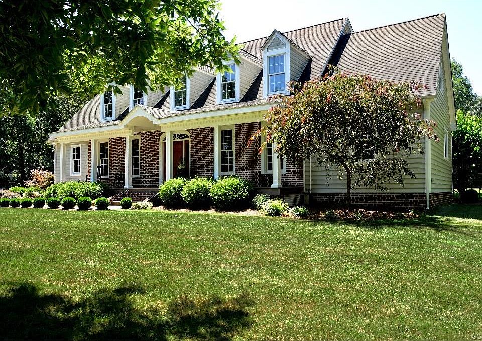 1st image of 27 Tidewater Dr