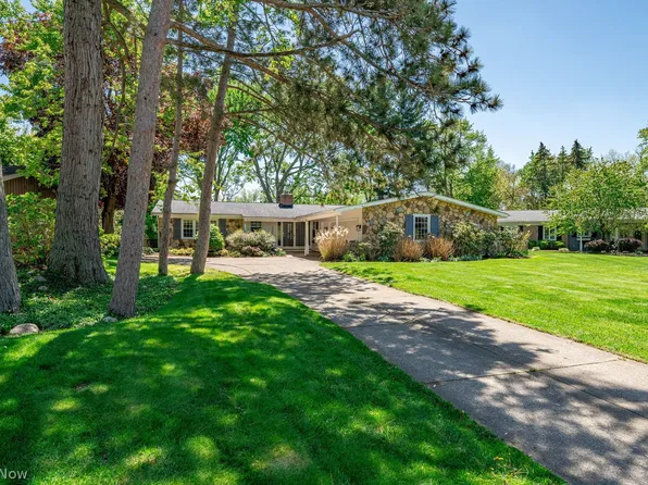 30525 Ednil Dr, Bay Village, OH 44140
