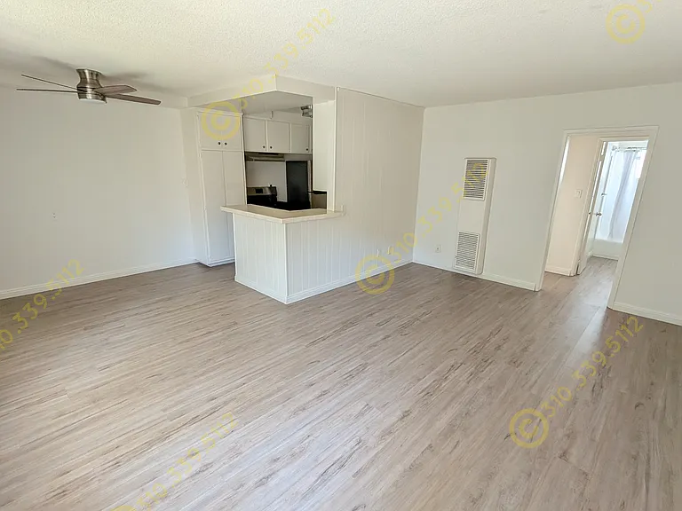 1517 Beloit Ave #2 — Photo 5