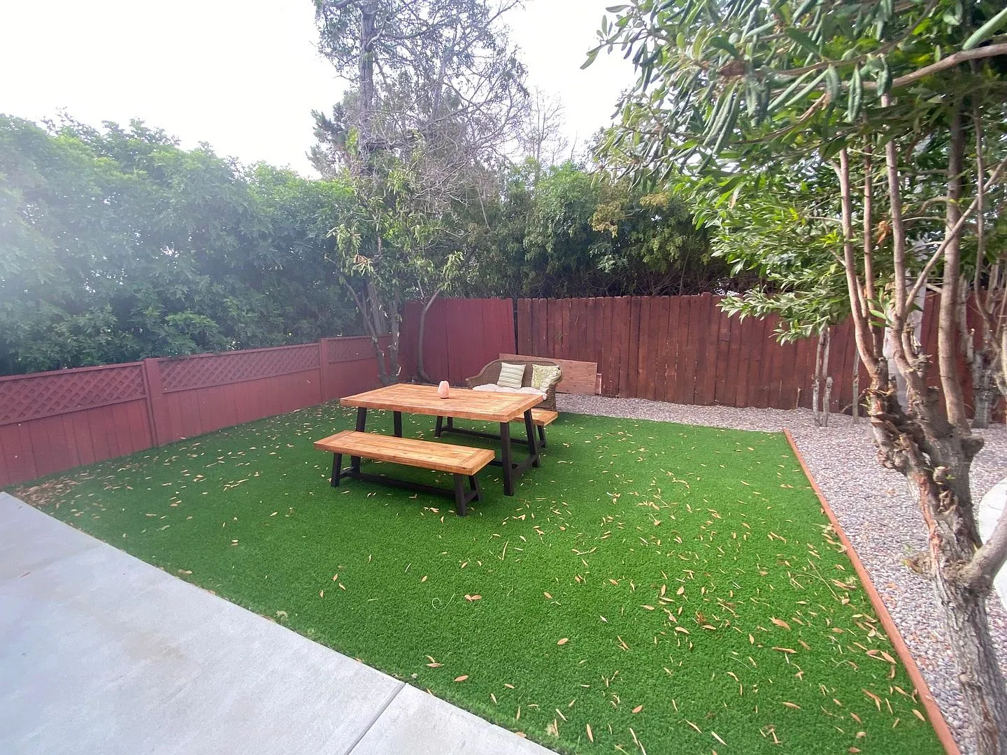 4 Bedroom House on Leo with Garage! — Photo 4