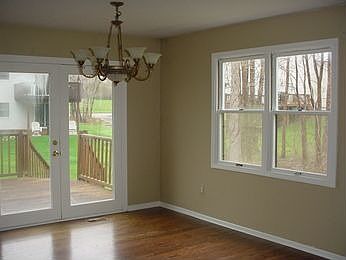 4th image of 233 N Eagan Dr