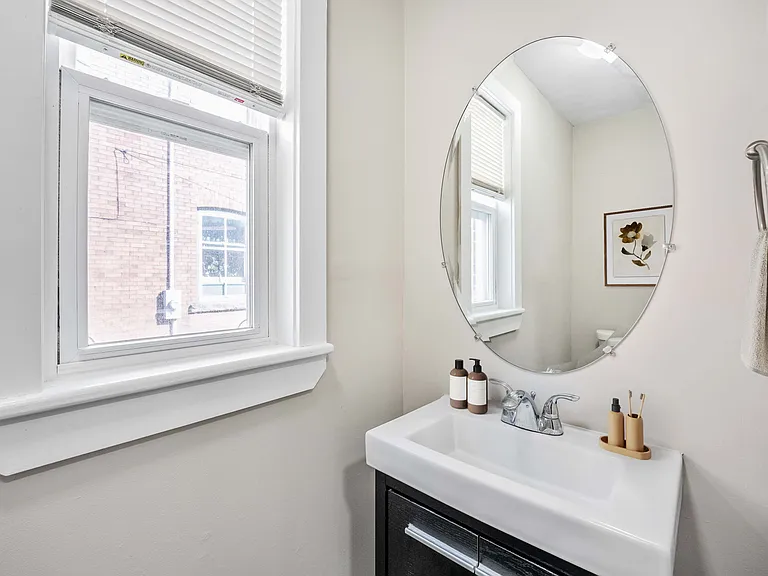 61 Roy St #3 — Photo 10