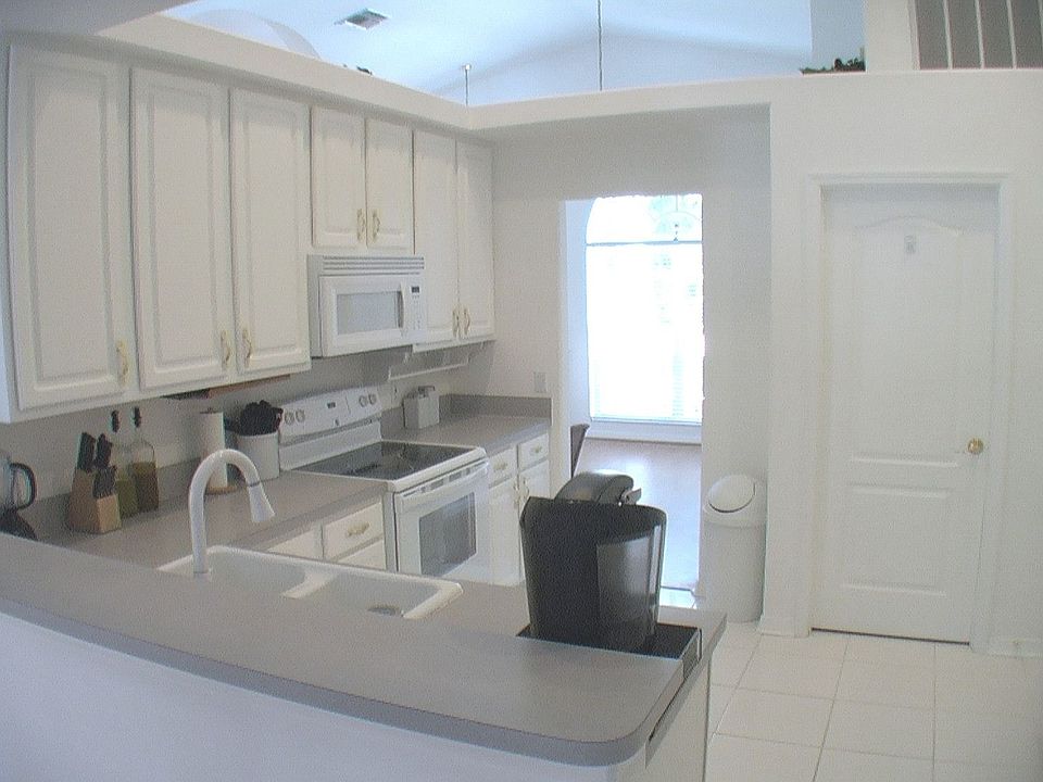 1st image of 2502 SW Estella Ter