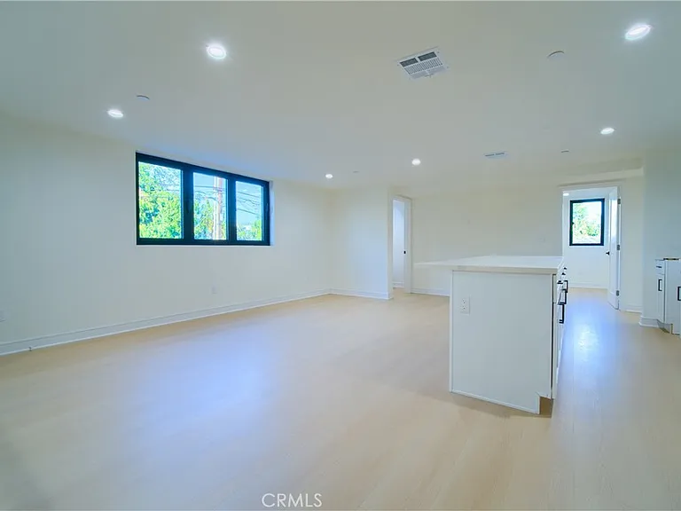 2678 Newell St #1/2 — Photo 6