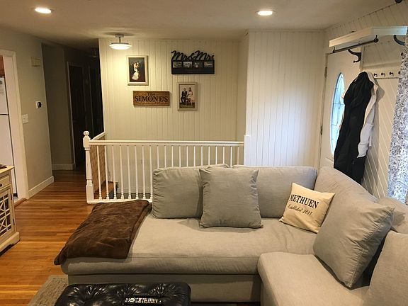 3rd image of 22 Cherry Hill Cir