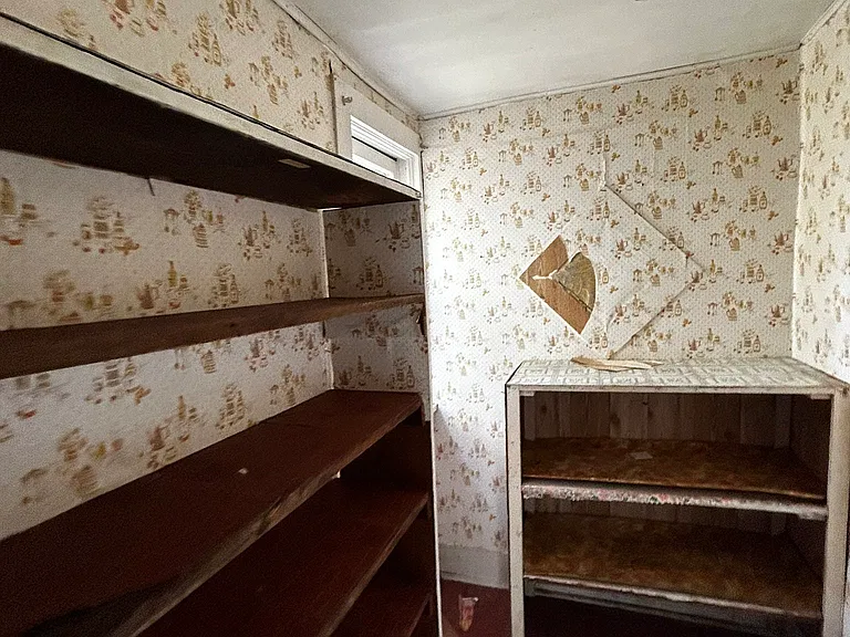 106 Locust St — Photo 39