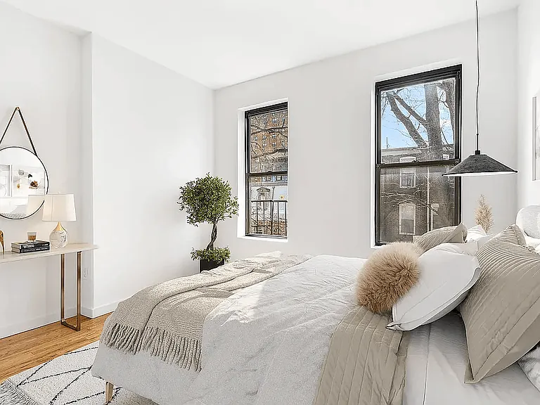 238 8th St #3R — Photo 5