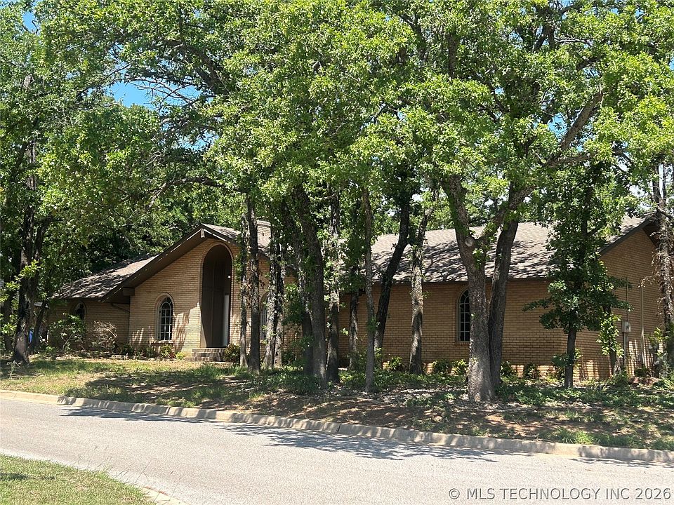 1st image of 2913 Springdale Ln