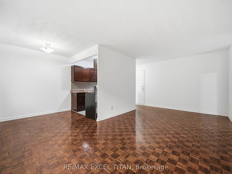 2895 Bathurst St #108 — Photo 10