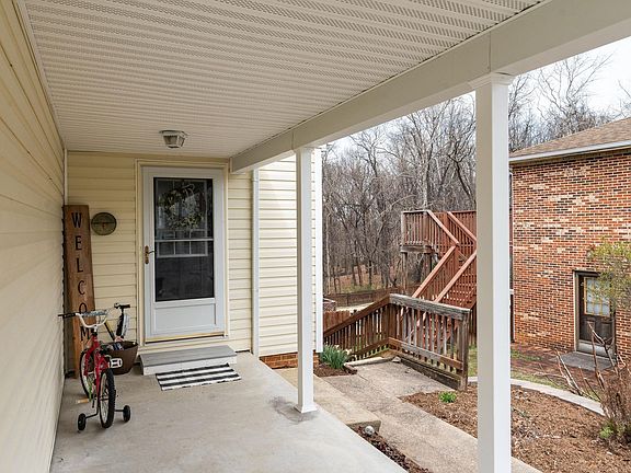 5th image of 205 Yount Ave