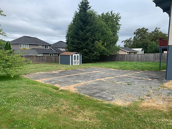 4th image of 2126 Firland Dr