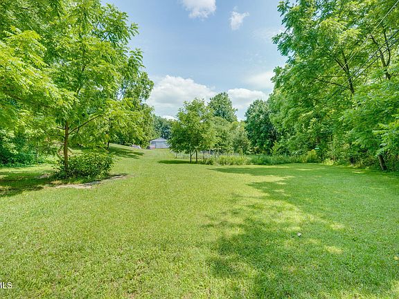 5th image of 2937 Forest View Rd