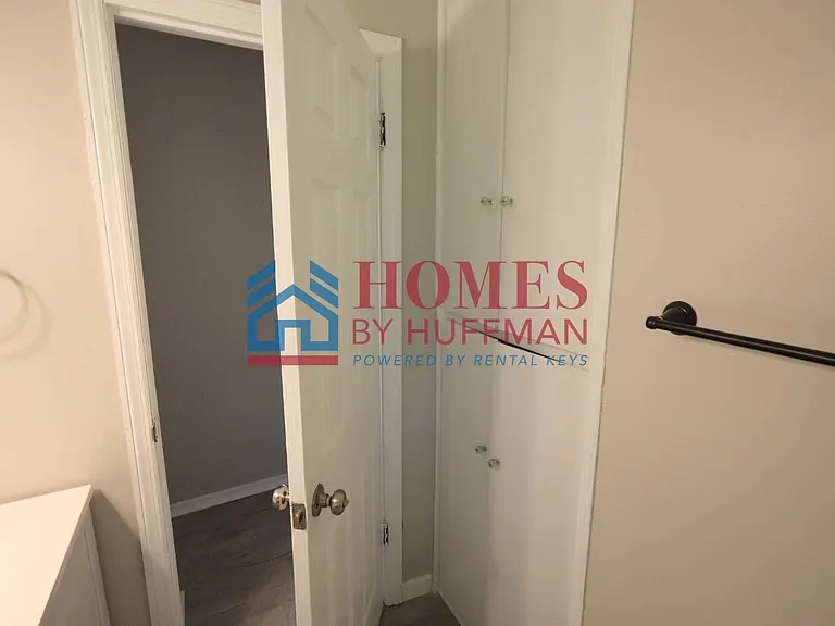 1150 E Olmstead Ave — Photo 21
