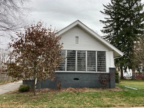 13 S 14th St, Niles, MI 49120