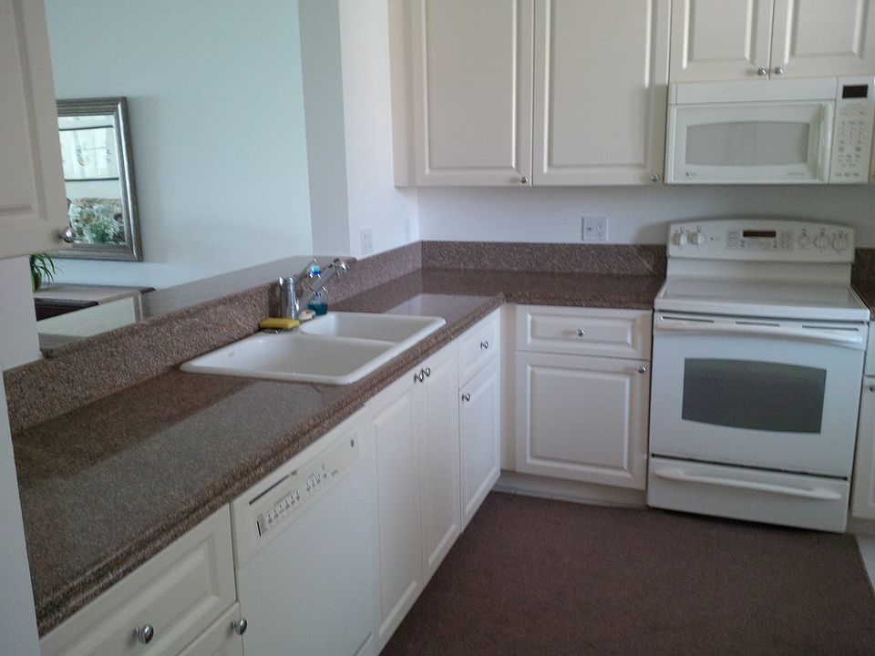 1st image of 23 Harbour Isle Dr W Unit 203