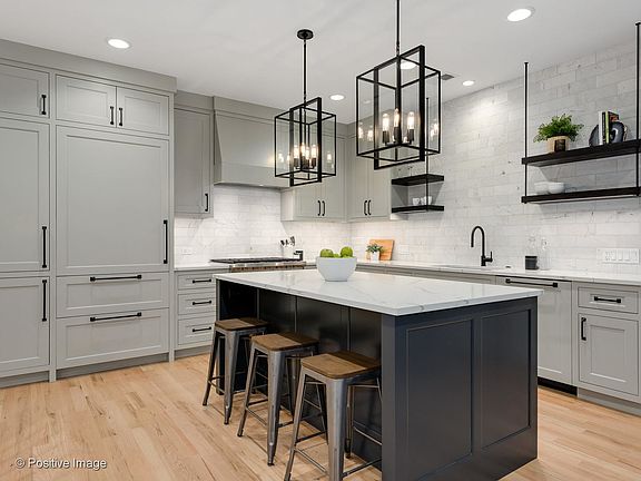 2nd image of 2670 N Burling St #2