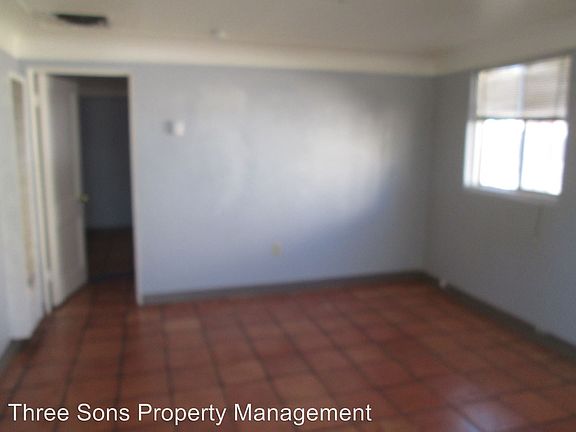 3rd image of 509 Alvarado Dr SE APT 3