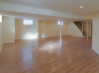 18340 Page Ct, Homewood, IL 60430