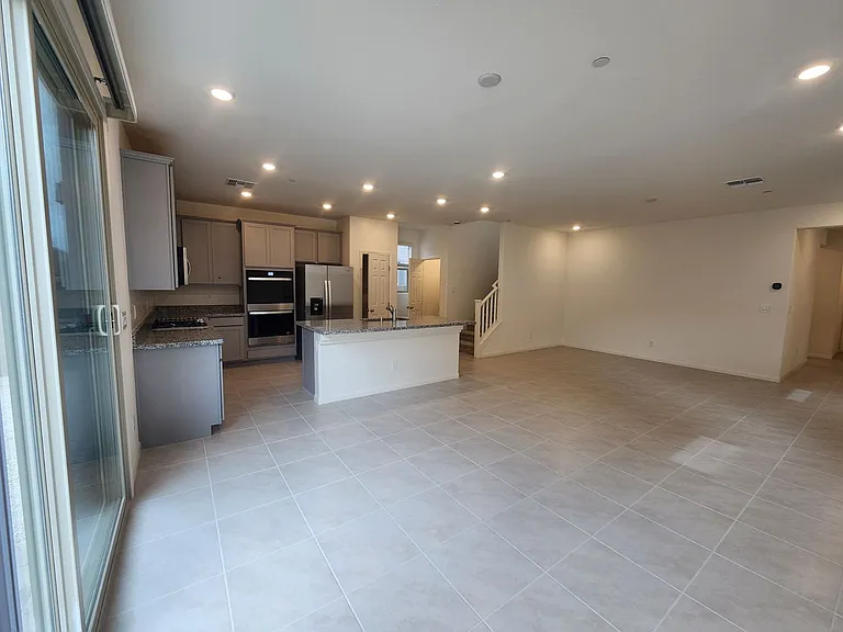 1553 Crowned Eagle St — Photo 12