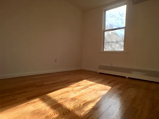 Rented by Northside Plaza Inc. | media 30